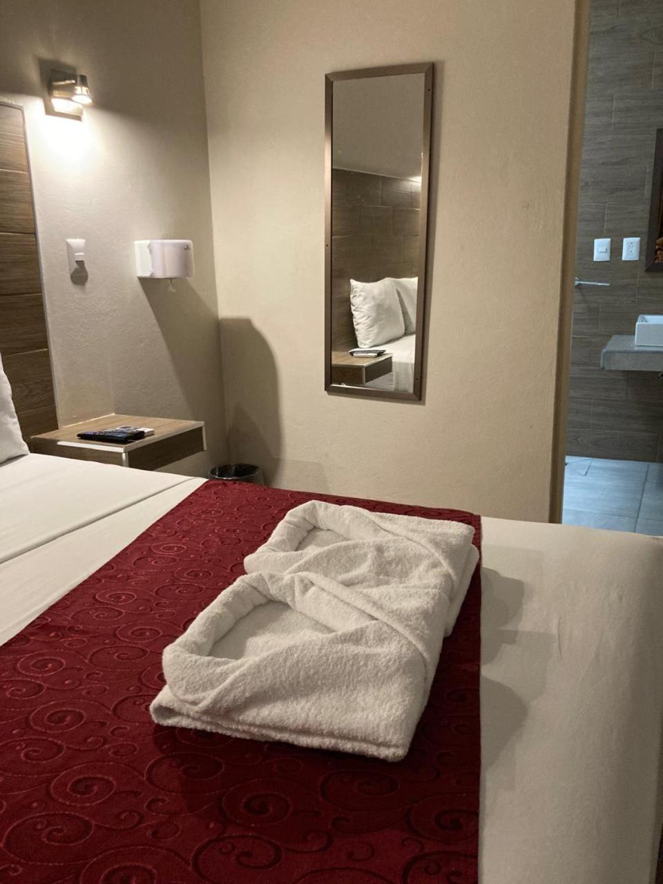 Hotel Guiva Aeropuerto Oaxaca Zewnętrze zdjęcie